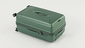 حقيبة سفر رياضية بسحاب