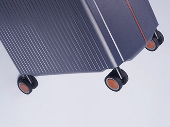 عجلات دوارة بزاوية 360 درجة