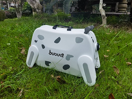 حقائب سفر للأطفال