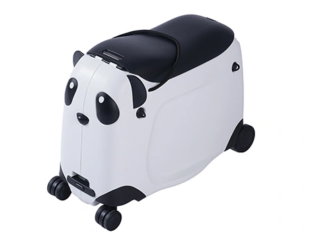 حقائب سفر للأطفال