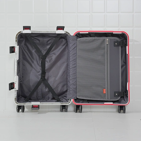 حقائب سفر للأمتعة المسجلة