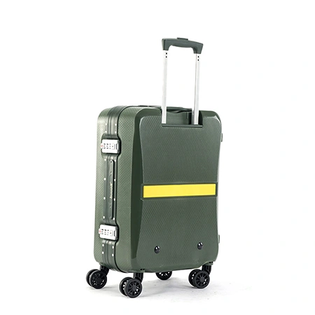 حقائب سفر للأمتعة المسجلة