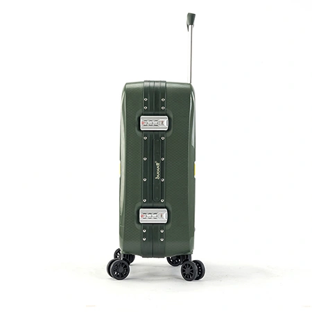 حقائب سفر للأمتعة المسجلة