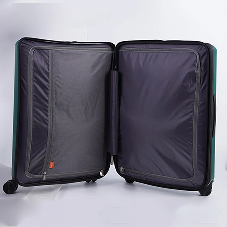 حقائب سفر للأمتعة المسجلة