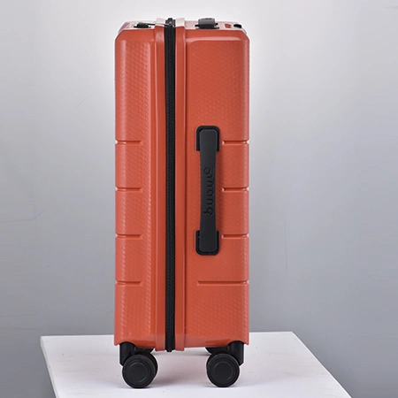 حقائب سفر للأمتعة المسجلة