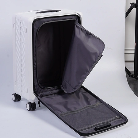 حقائب سفر للأمتعة المسجلة